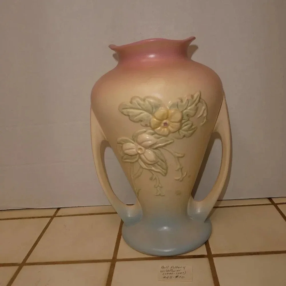 Vintage‎ Hull Wildflower Double Handled Art Pottery Vase W-12 9-1/2